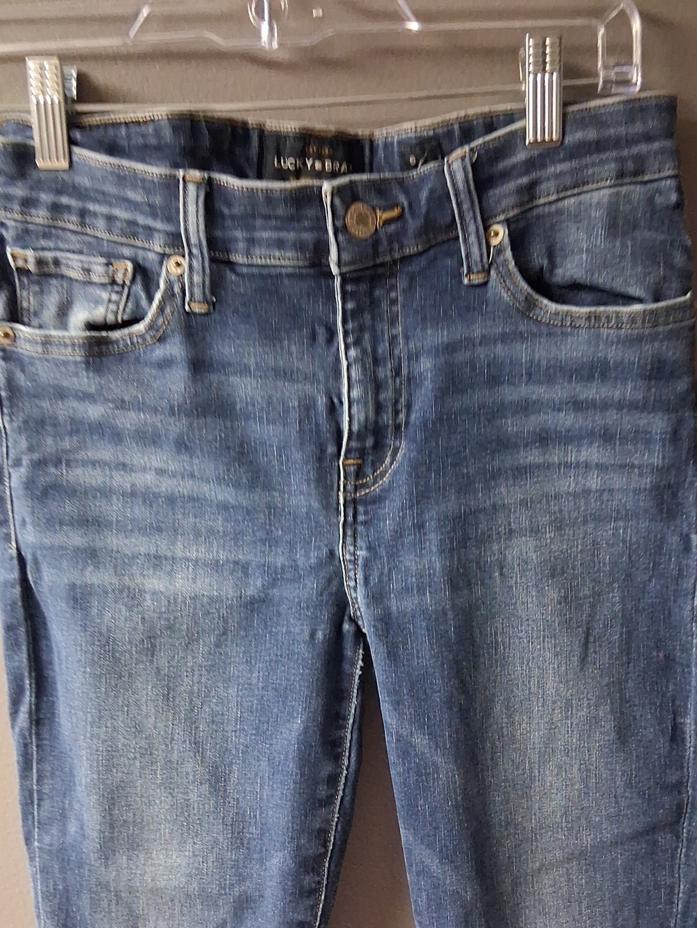 Lucky Brand Women's Skinny Jeans in Faded Blue Wash